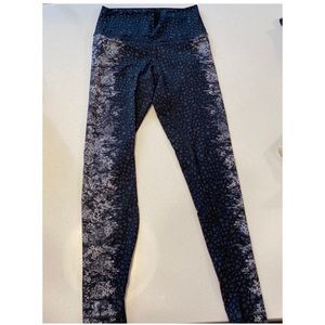 Wunder Under High-Rise Crop 23"